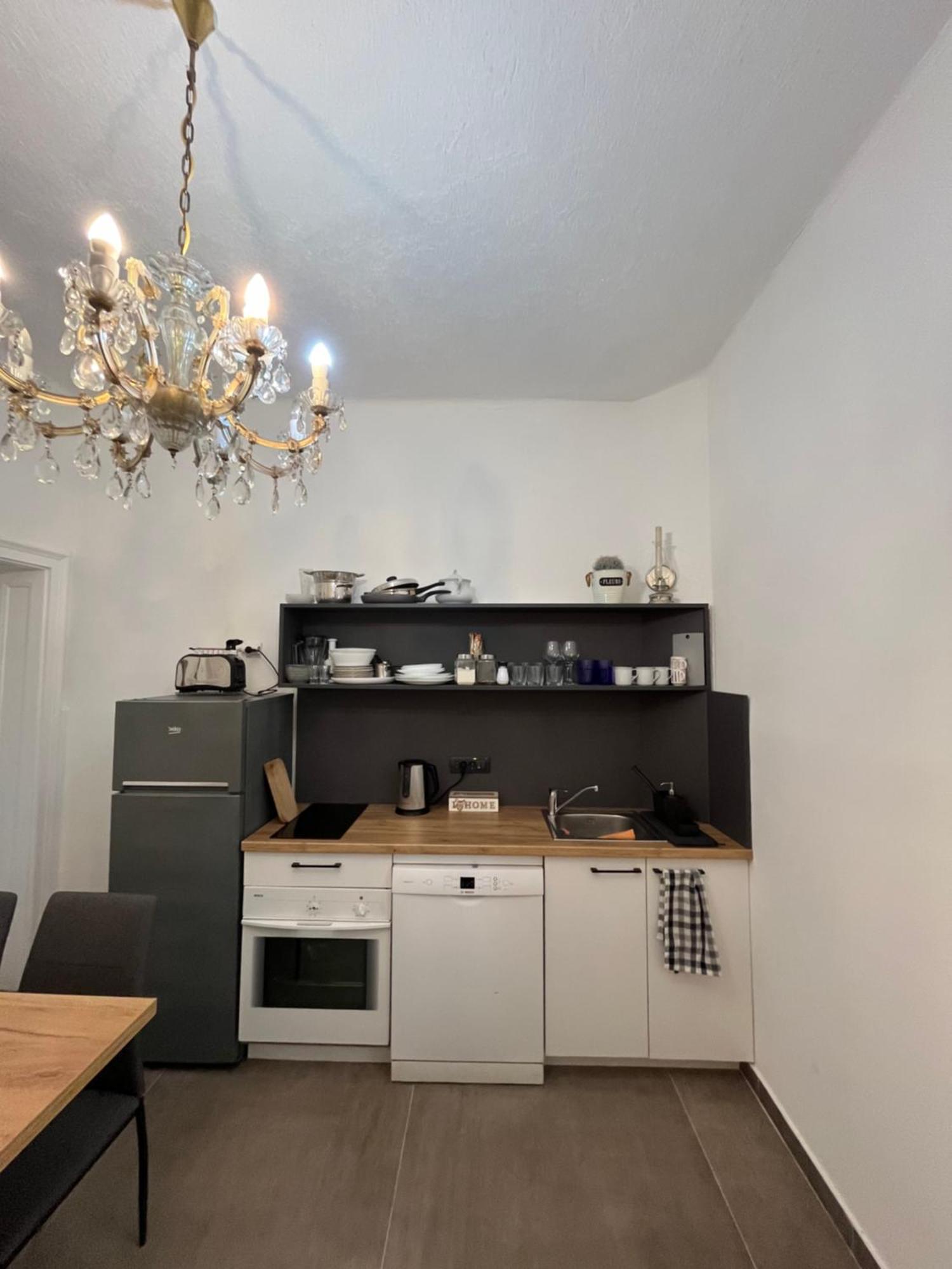 Two Bedroom Apartment Near Slavija Square Belgrad Exterior foto