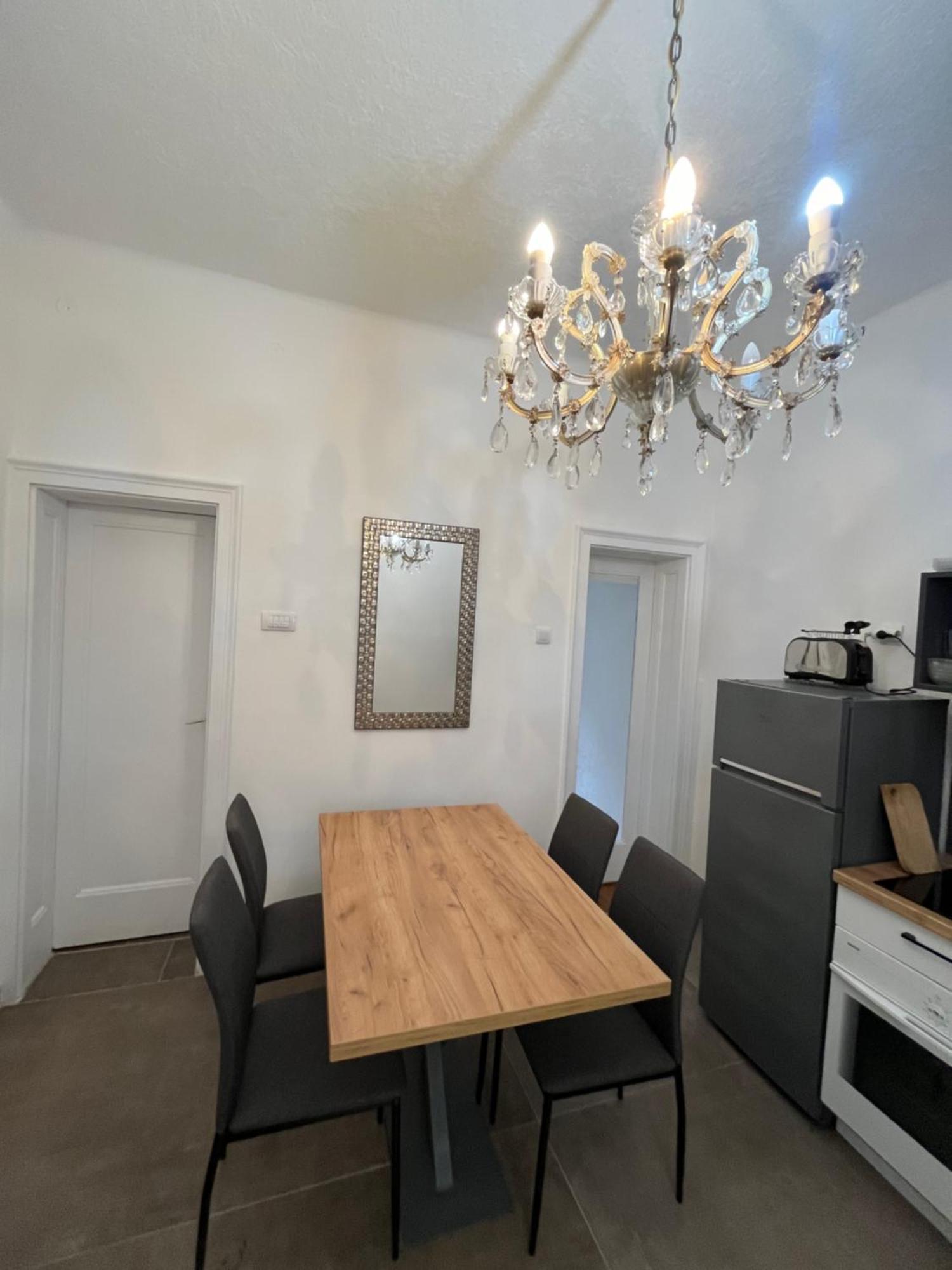 Two Bedroom Apartment Near Slavija Square Belgrad Exterior foto
